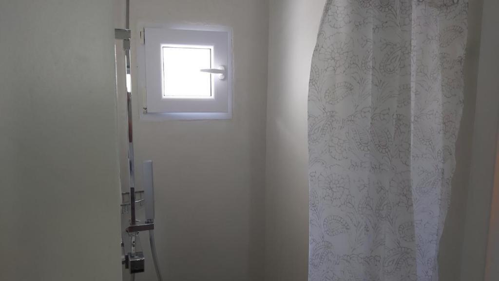 Kas Residence Renovated 2022 Spetses Town ภายนอก รูปภาพ