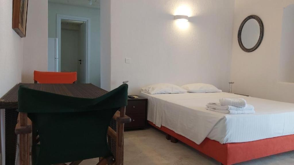 Kas Residence Renovated 2022 Spetses Town ภายนอก รูปภาพ