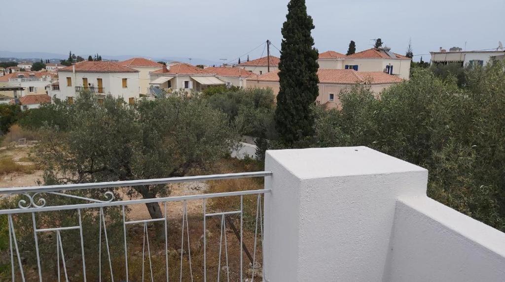 Kas Residence Renovated 2022 Spetses Town ภายนอก รูปภาพ