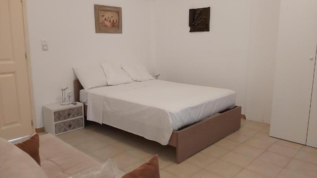 Kas Residence Renovated 2022 Spetses Town ภายนอก รูปภาพ