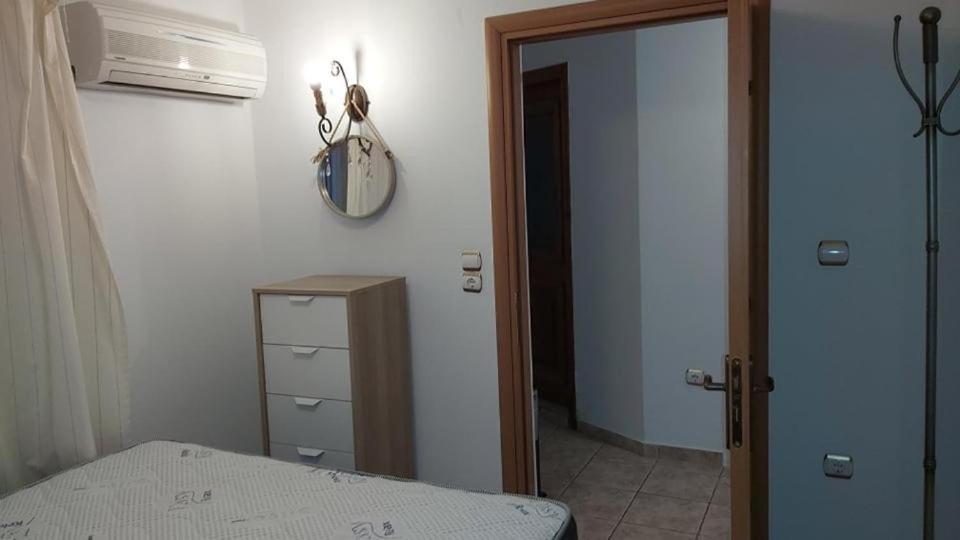 Kas Residence Renovated 2022 Spetses Town ภายนอก รูปภาพ