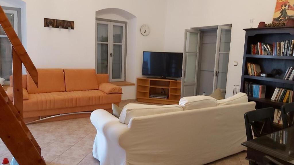 Kas Residence Renovated 2022 Spetses Town ภายนอก รูปภาพ