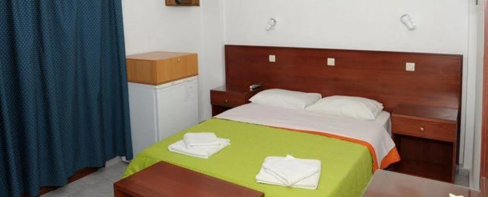 Kas Residence Renovated 2022 Spetses Town ภายนอก รูปภาพ