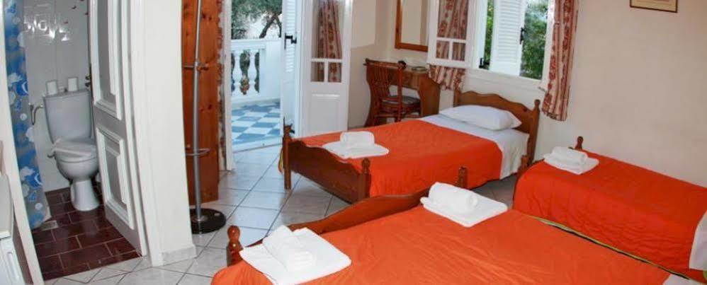 Kas Residence Renovated 2022 Spetses Town ภายนอก รูปภาพ