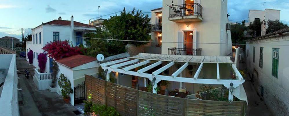 Kas Residence Renovated 2022 Spetses Town ภายนอก รูปภาพ