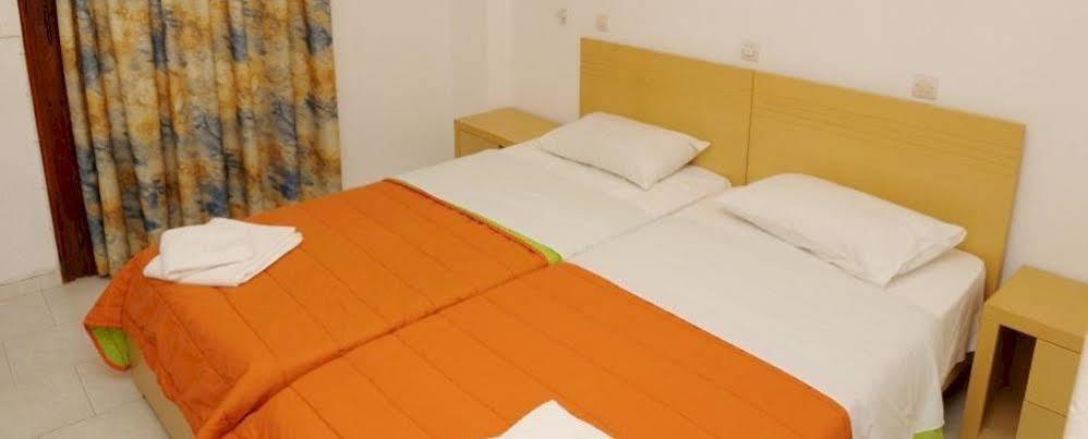 Kas Residence Renovated 2022 Spetses Town ภายนอก รูปภาพ